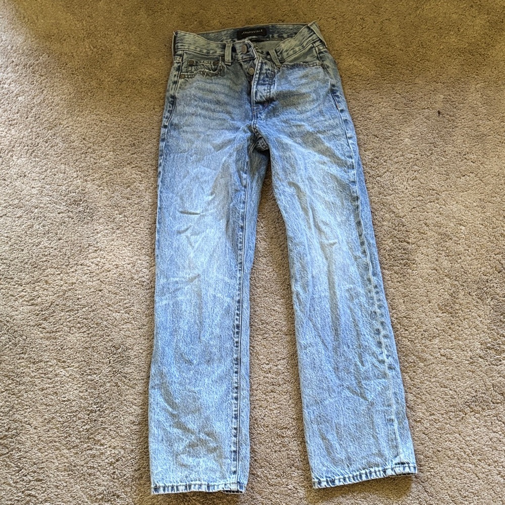 Aeropostale Women's Light Blue Straight Leg Jeans